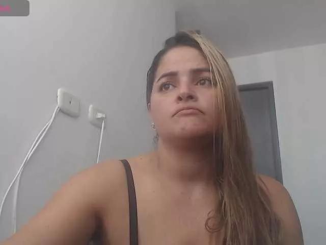 AlannaStephen on BongaCams 