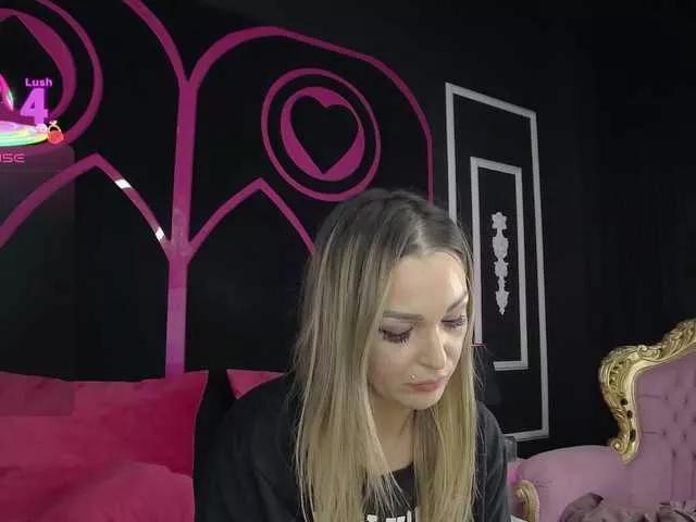 AlexxaBlaze from BongaCams