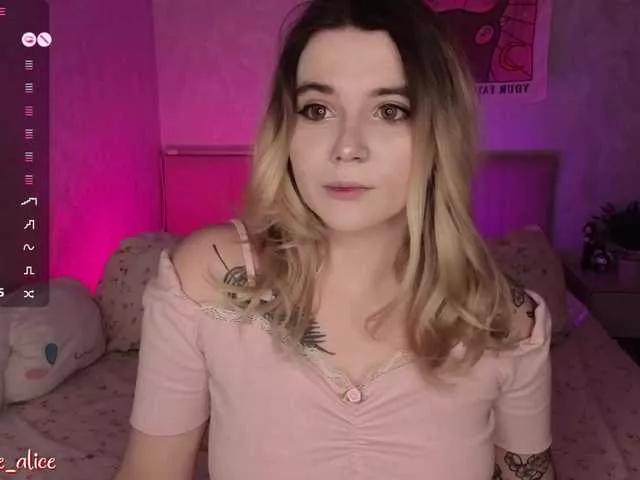 Alice-teaseee