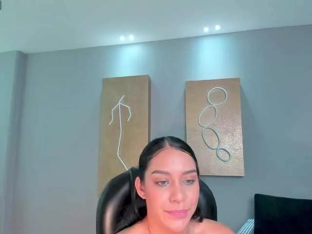 Offline AmaliaCruss on BongaCams