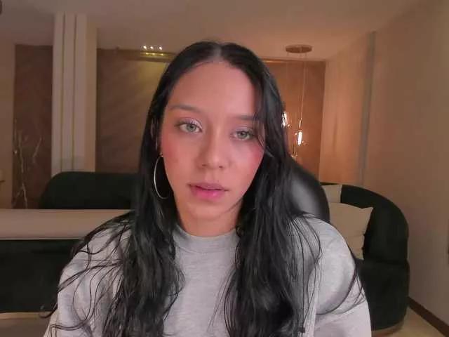 Offline AmaliaCruss on BongaCams