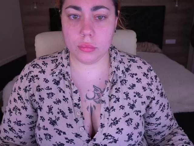 AmazonkaStarrr on BongaCams