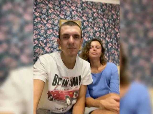 Freechat And-Liziantus on BongaCams