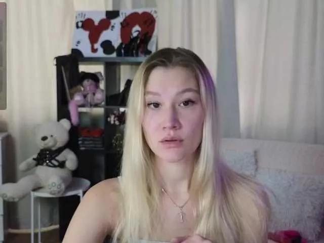AnnaNolan on BongaCams 