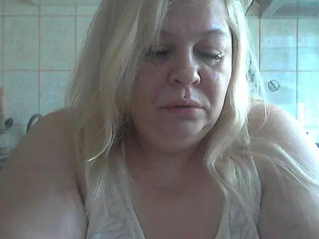 Offline AriannaMilf on BongaCams