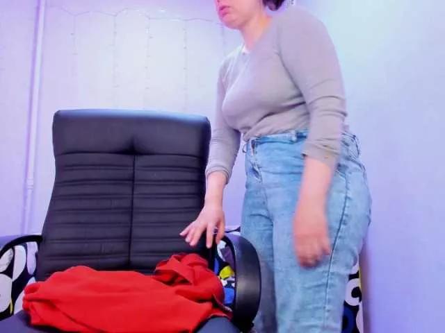 Offline battymoll on BongaCams