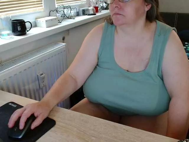 Bessy123 on BongaCams 
