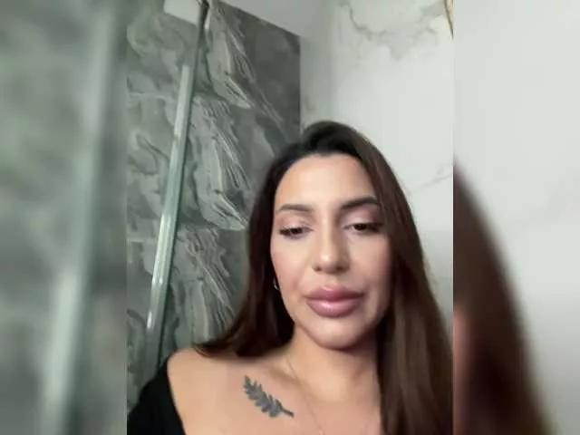 Blackqyeen from BongaCams