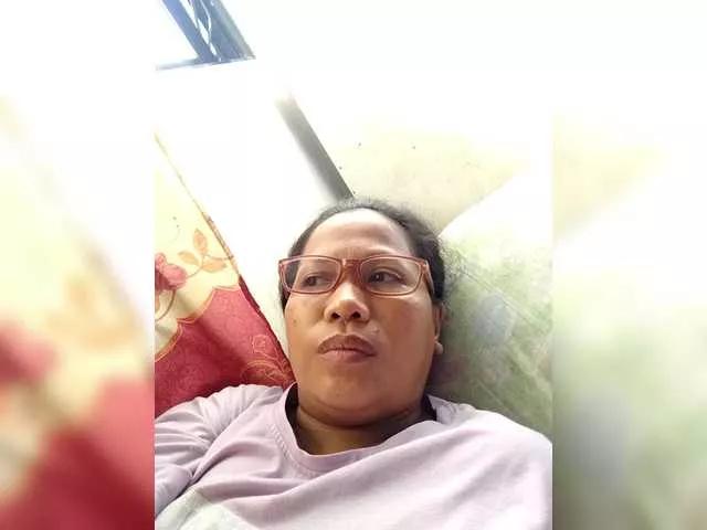 Offline Chatty22 on BongaCams