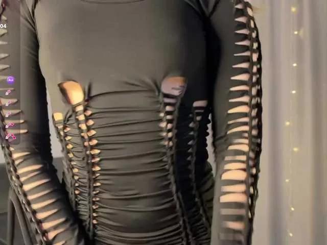 d0nt0uchmy4ss on BongaCams