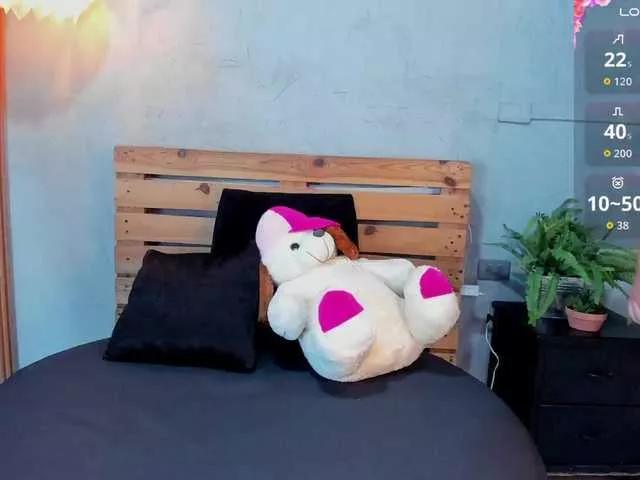 Freechat daiisy-kiss on BongaCams