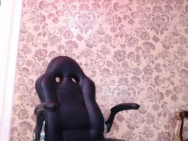 ElaMorris on BongaCams