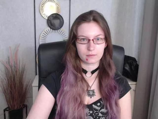 EmmaHeart on BongaCams 