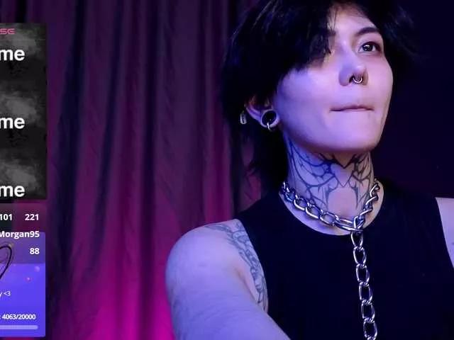 Freechat GothXRaven on BongaCams