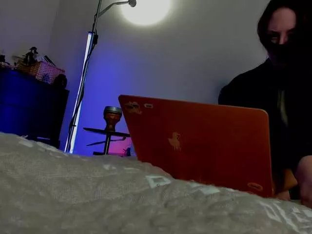 hollyharlot on BongaCams 