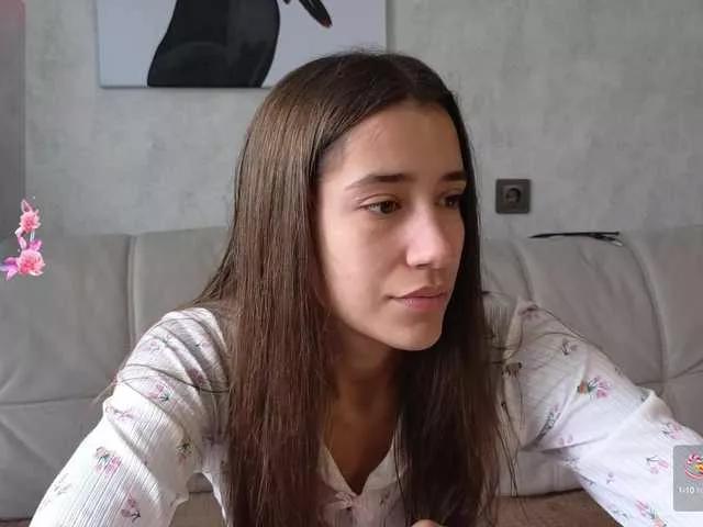 hot-ass-18 on BongaCams
