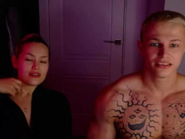Offline James-Eva0 on BongaCams