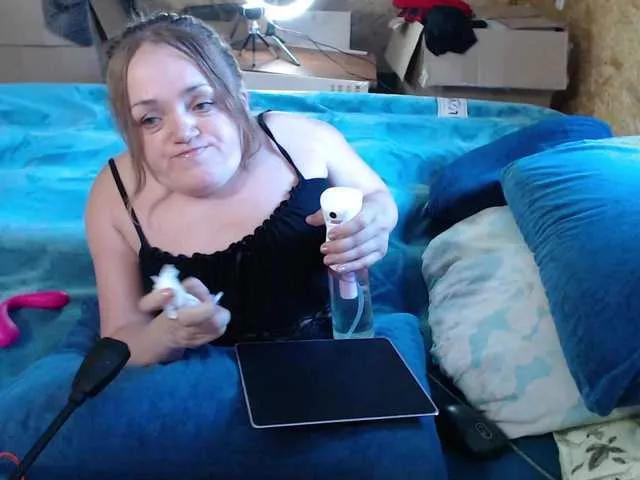 Julia-79 on BongaCams