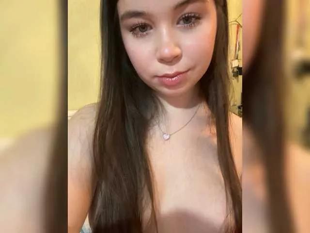 kikikiraa from BongaCams