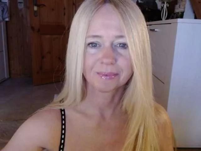KimMilfLove