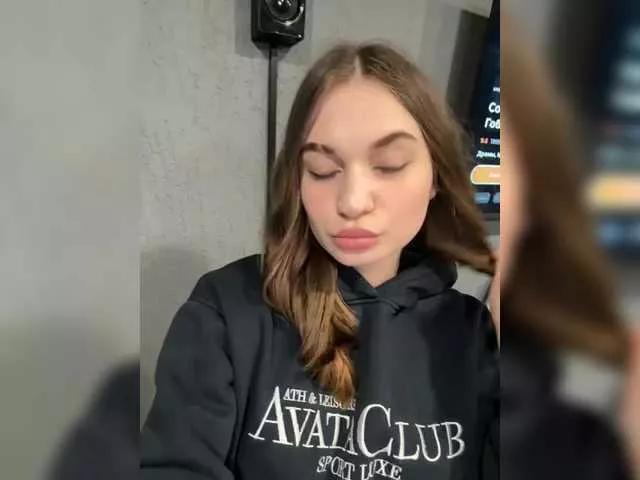 Kissylya001