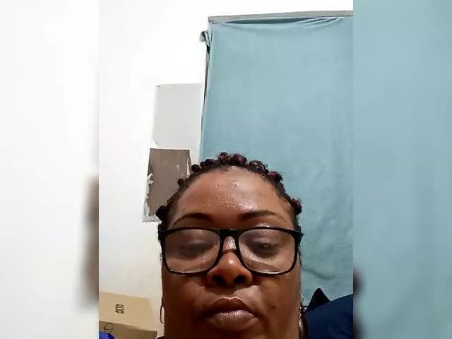 Lilith826 on BongaCams 