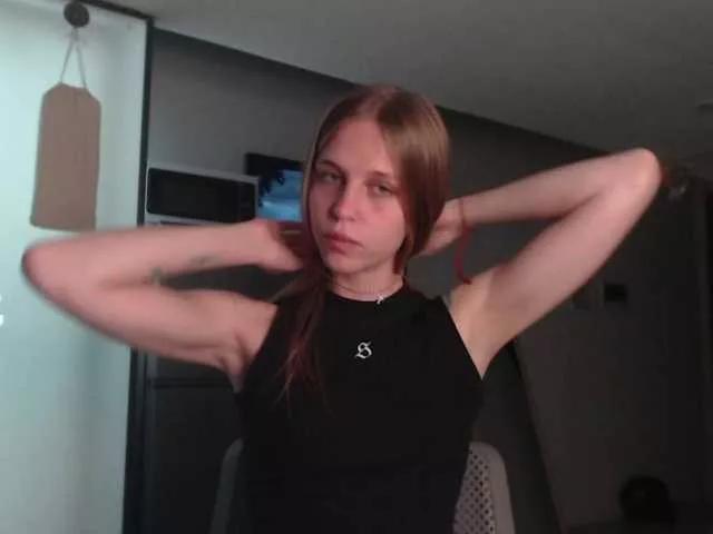 Littlemolly1 on BongaCams 