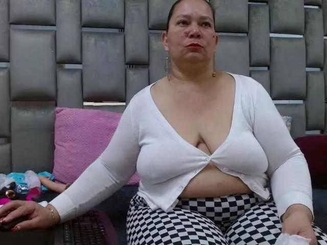 Loly47 on BongaCams