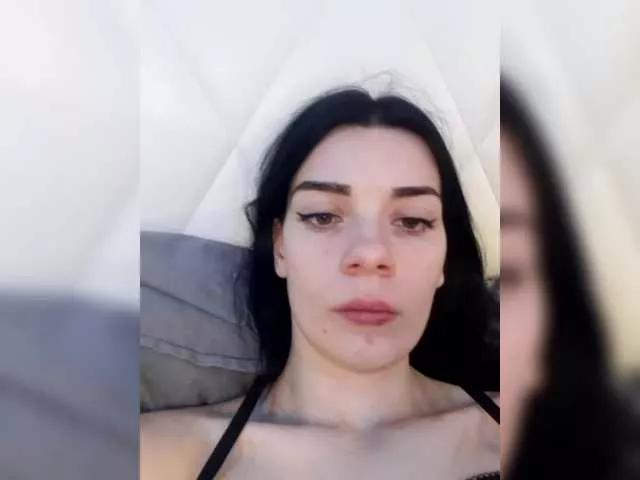 Offline Luna29a on BongaCams