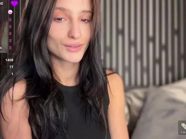 LuxBrunette