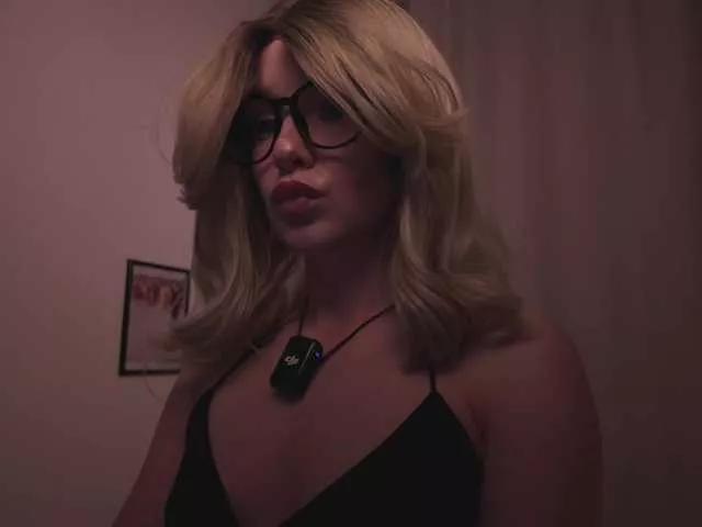 Offline Maddison on BongaCams