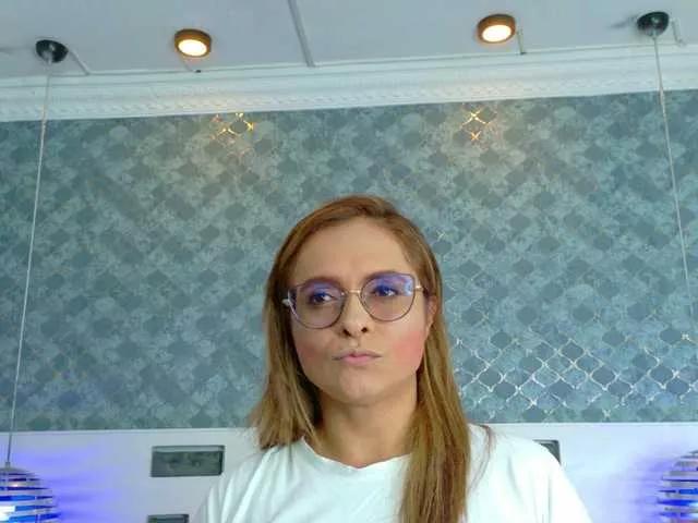 Offline MarylinsVega on BongaCams