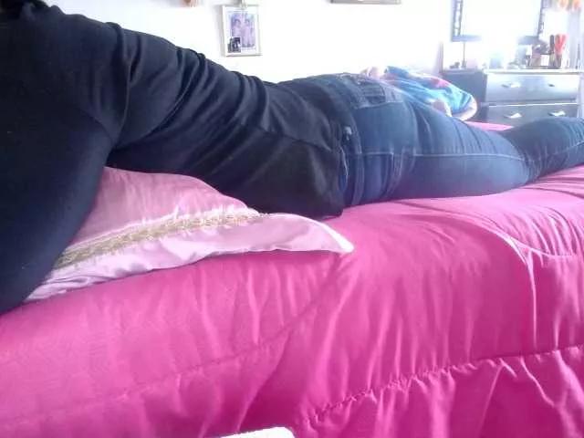 Freechat maturehornykinky on BongaCams