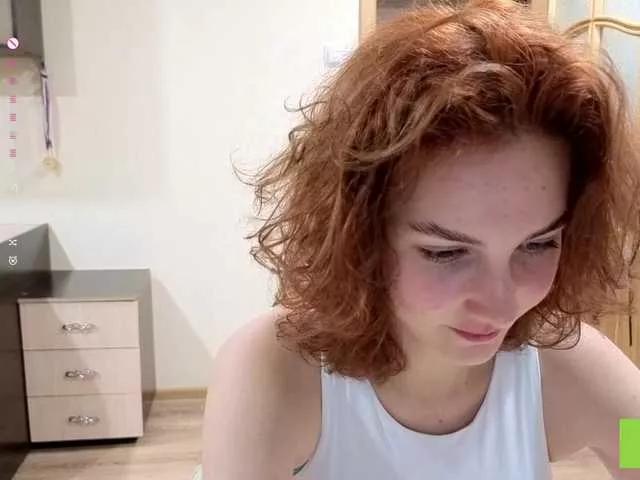 Offline MaxieDungy on BongaCams