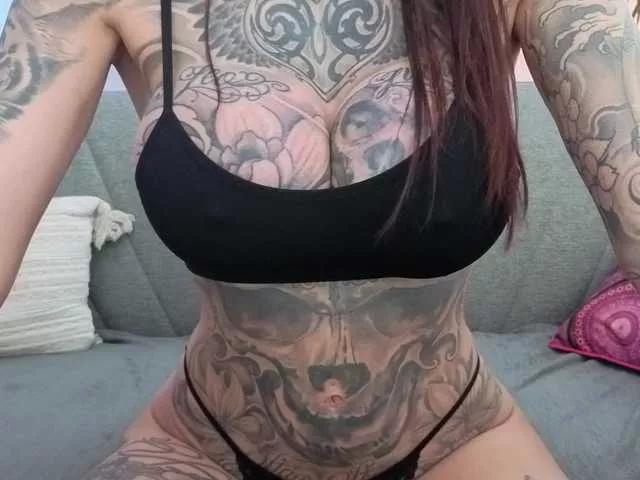 meganwitch on BongaCams