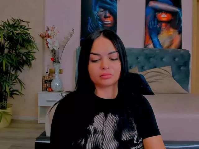 Offline MichelleReys on BongaCams