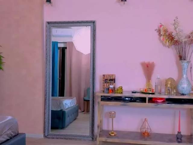 Offline MichelleReys on BongaCams