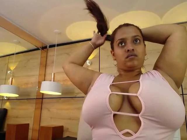 Offline PenelopeRusso on BongaCams