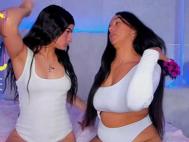 Playwithus71 on BongaCams