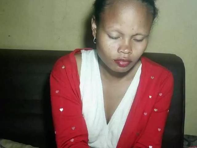 Pussy01lips on BongaCams 