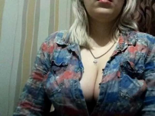 Offline Sarah-Jane on BongaCams