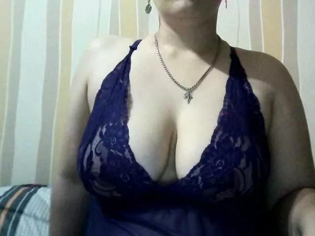 Offline Sarah-Jane on BongaCams