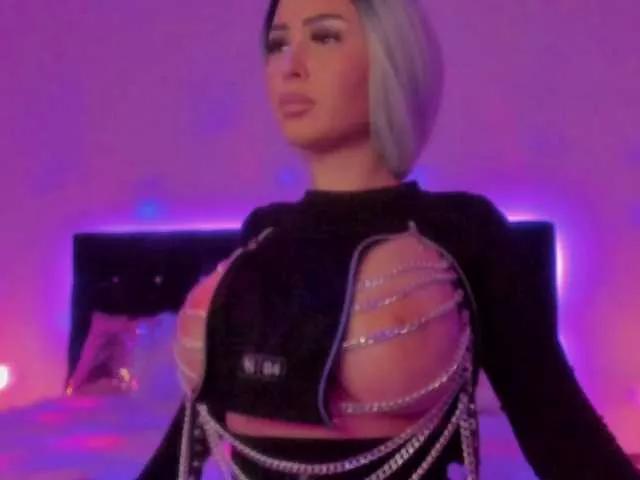 SashaBlue on BongaCams 