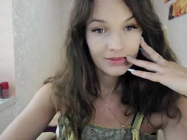 Freechat smilesss on BongaCams
