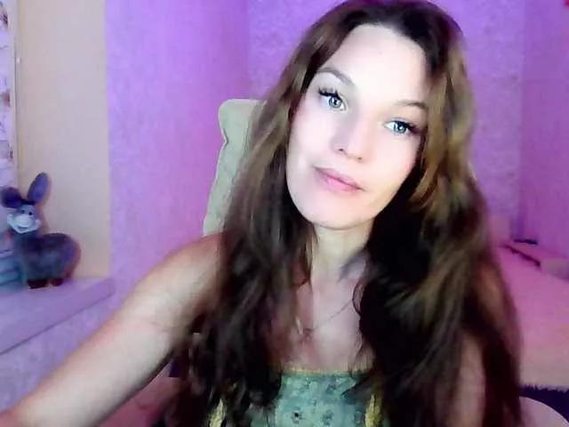 Freechat smilesss on BongaCams