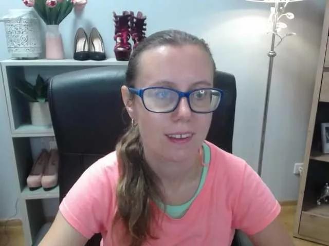 sparkleLizzy on BongaCams