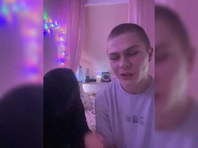 TeenVibes-18- on BongaCams