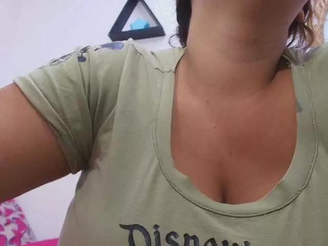 Offline tinkerbell- on BongaCams