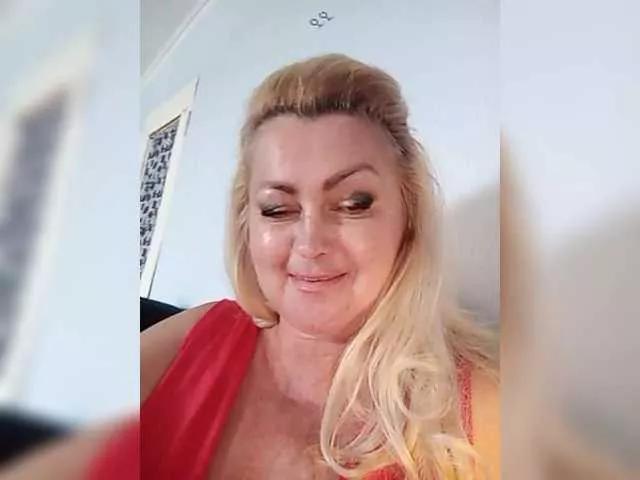 vetaru on BongaCams