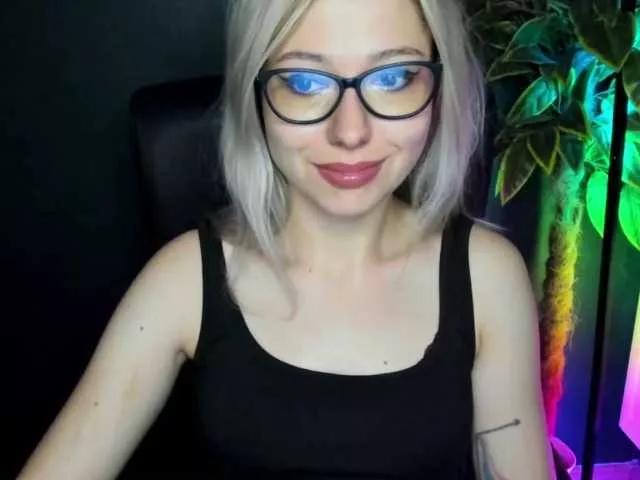 xxHeidiLove on BongaCams 